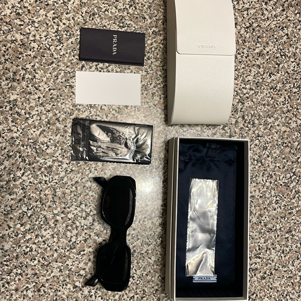 PRADA PR17WS sunglasses